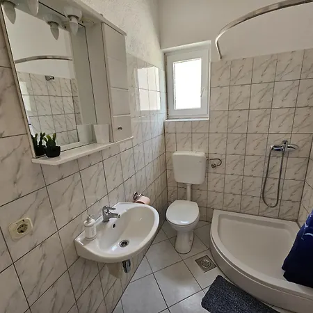 Apartmán In With Sea View, Balcony, Air Conditioning, W-lan 5067-2 Duće
