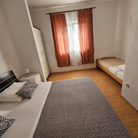 Apartmán In With Sea View, Balcony, Air Conditioning, W-lan 5067-2 Duće